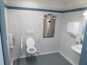 WC Supendu : Avantages et Inconvénients (astuces de plombier)