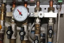 Le réducteur de pression doit être installé entre le compteur d'eau et les installations domestiques